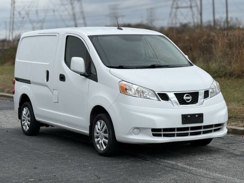 Used 2017 Nissan NV200 SV w/ Technology Package image 3