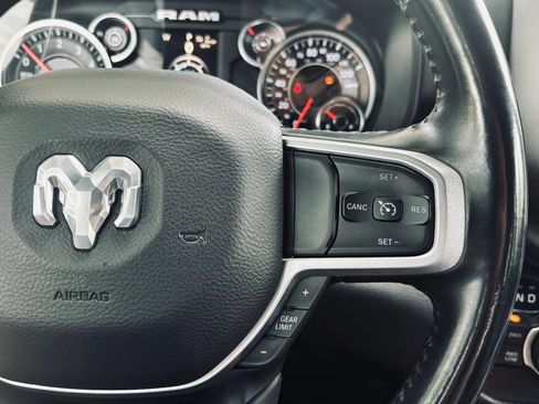 Used 2019 RAM 1500 Big Horn AWD/4WD image 35