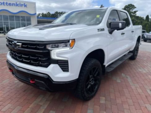 Used 2024 Chevrolet Silverado 1500 LT Trail Boss w/ LT Trail Boss Premium Package AWD/4WD image 1