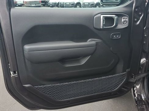 New 2025 Jeep Wrangler Sport S image 20