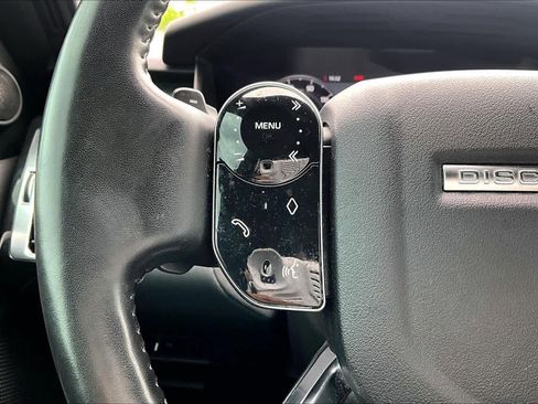 Used 2019 Land Rover Discovery HSE image 22