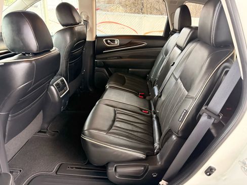 Used 2018 INFINITI QX60 3.5 Sport Utility 4D w/ Deluxe Technology Package image 18