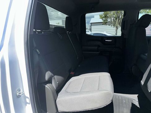 Certified 2022 Chevrolet Silverado 1500 Custom AWD/4WD image 18