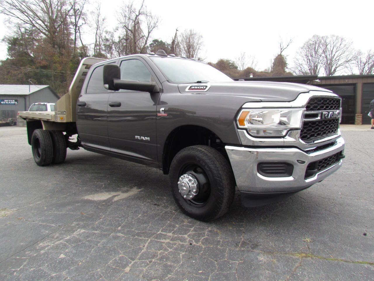 Used 2019 RAM 3500 Tradesman w/ Chrome Appearance Group AWD/4WD image 1