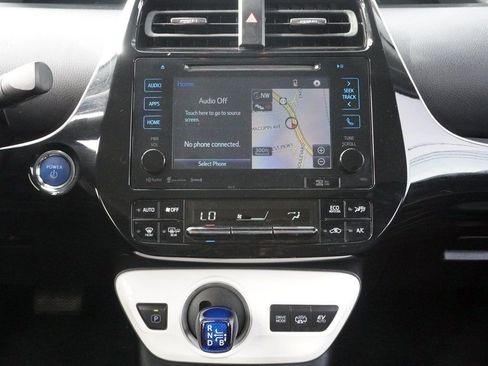 Used 2017 Toyota Prius Prime Plus image 36