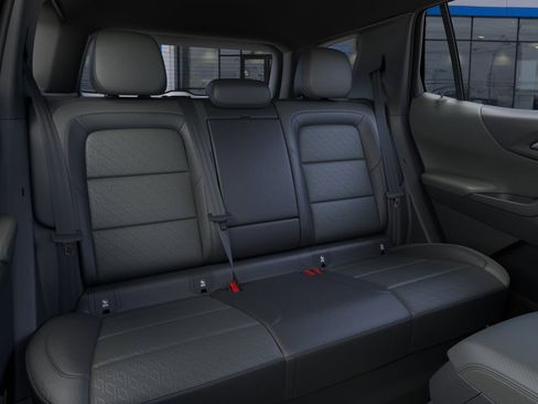 New 2026 Chevrolet Equinox LT w/ Convenience Package II image 17