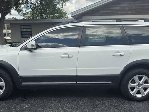 Used 2012 Volvo XC70 3.2 FWD image 3