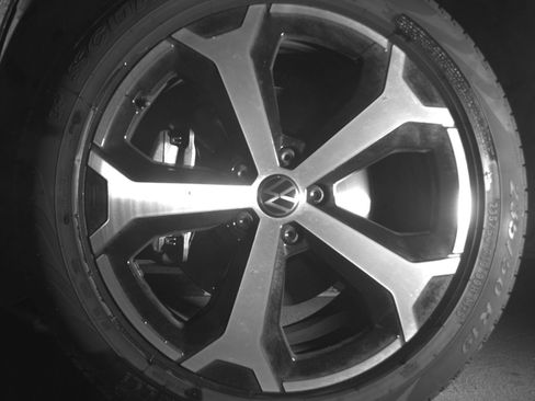 Used 2026 Volkswagen Tiguan SE AWD/4WD image 20