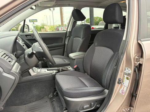 Used 2015 Subaru Forester 2.5i Premium w/ All-Weather Package AWD/4WD image 20