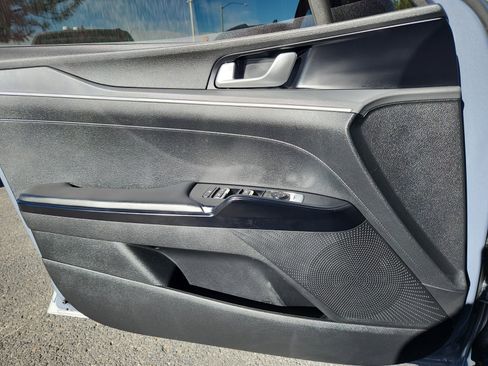 Used 2023 Kia K5 LXS image 13