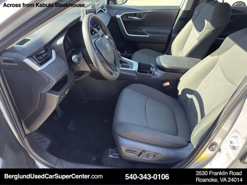 Used 2024 Toyota RAV4 XLE image 10