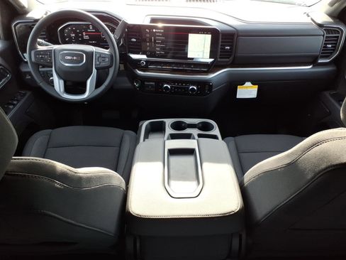 New 2026 GMC Sierra 1500 SLE image 10