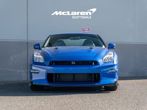 Used 2024 Nissan GT-R w/ Floor Mat Package AWD/4WD image 10