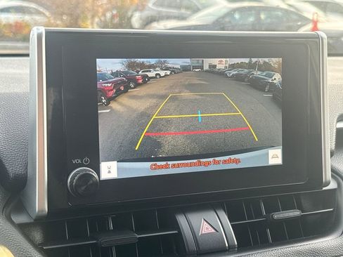 Used 2023 Toyota RAV4 LE image 23