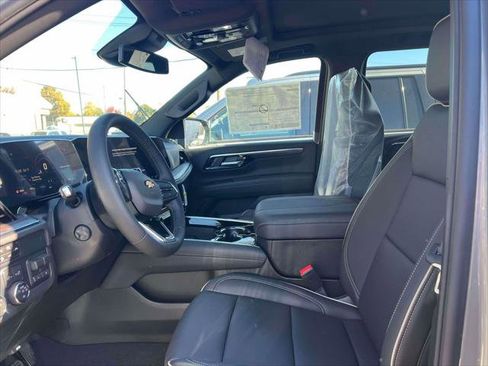 New 2026 Chevrolet Suburban Premier w/ Sun And Tow Package image 10