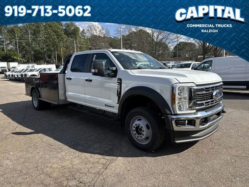 New 2025 Ford F450 XL image 2