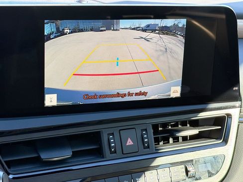 Used 2023 Lexus ES 350 w/ Premium Package image 32