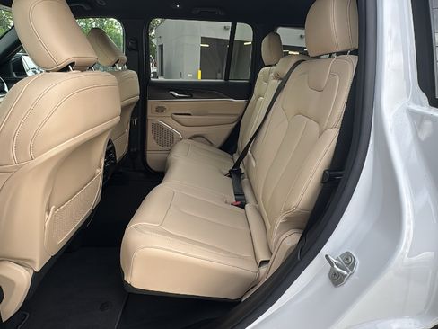 New 2026 Jeep Grand Cherokee Limited w/ MOPAR Finishing Package RWD image 14