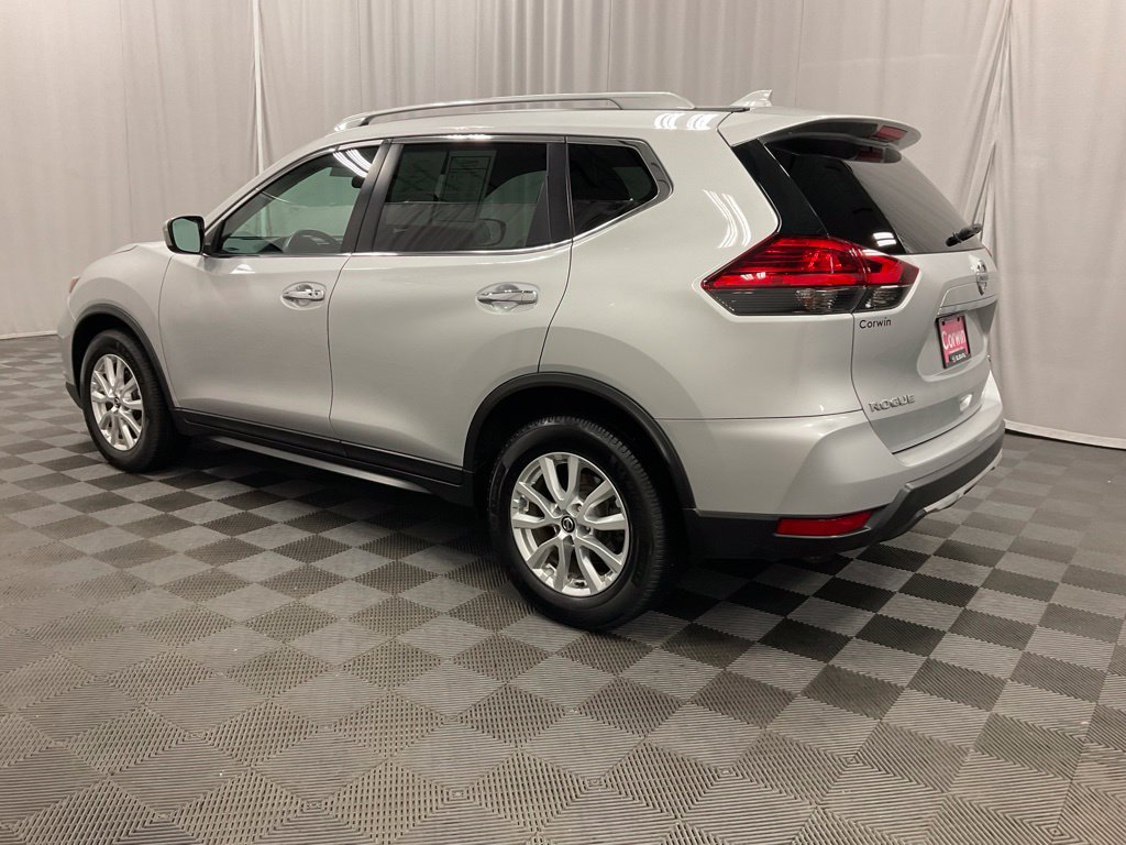 Used 2017 Nissan Rogue SV FWD image 8