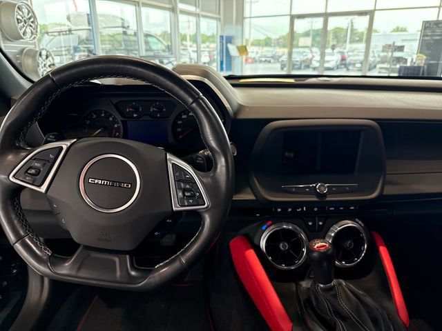Used 2022 Chevrolet Camaro LT w/ Redline Edition RWD image 15