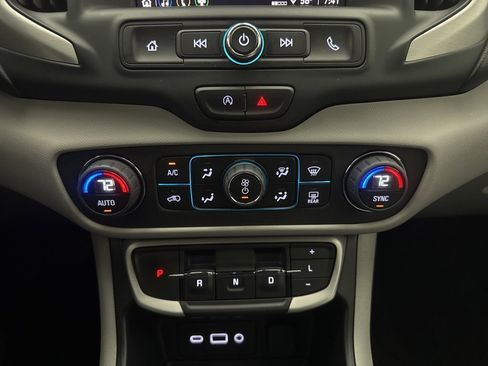 Used 2023 GMC Terrain SLE w/ Driver Convenience Package image 27