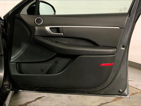Used 2025 Hyundai Sonata SEL FWD image 25