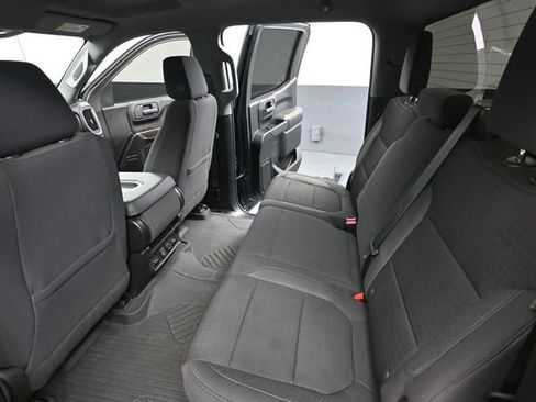 Used 2022 Chevrolet Silverado 1500 LT AWD/4WD image 38