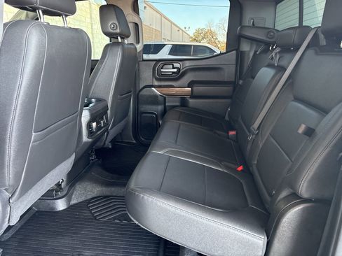 Used 2021 Chevrolet Silverado 1500 LT Trail Boss w/ Convenience Package II image 12