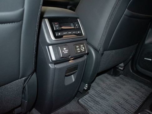 Used 2025 Subaru Ascent Bronze Edition AWD/4WD image 23