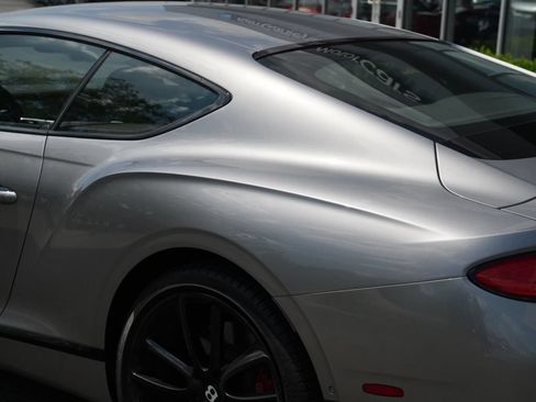 Used 2021 Bentley Continental GT AWD/4WD image 10