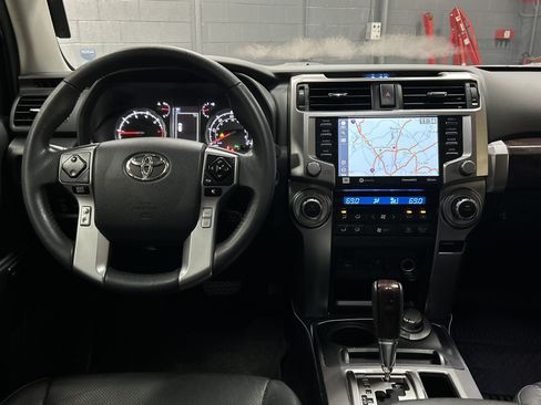 Used 2022 Toyota 4Runner Limited AWD/4WD image 28