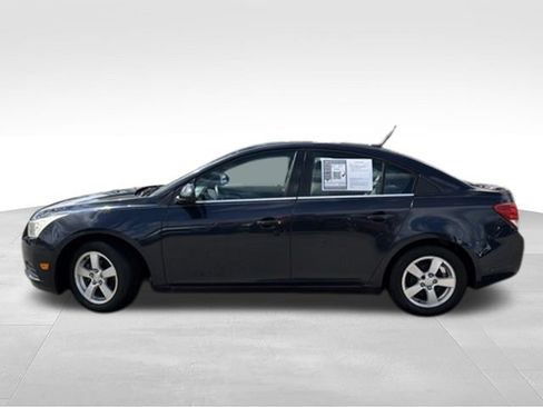 Used 2014 Chevrolet Cruze LT w/ All-Star Edition FWD image 2