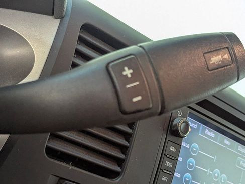 Used 2010 GMC Sierra 1500 SLE w/ Power Pack Plus image 27