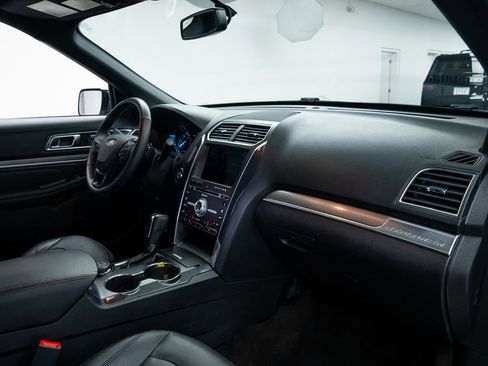 Used 2017 Ford Explorer Sport w/ Equipment Group 401A image 24
