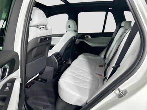 Used 2026 BMW X5 xDrive40i w/ Parking Assistance Package image 16