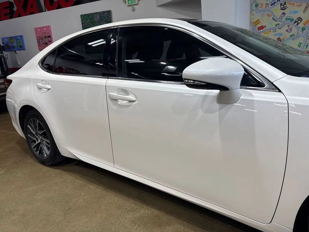 Used 2017 Lexus ES 350 w/ Navigation System Package FWD image 70