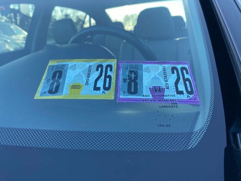 Used 2011 Honda Accord EX-L image 34