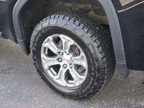 Used 2025 GMC Sierra 1500 SLT image 14