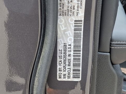 New 2025 Jeep Grand Cherokee L Limited image 17