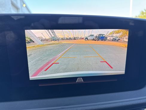 Used 2025 Buick Envista Preferred image 16