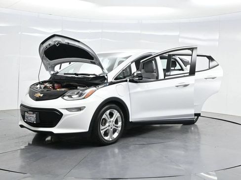 Used 2020 Chevrolet Bolt LT FWD image 44