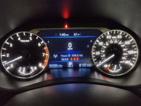 Used 2023 Nissan Altima 2.5 SV FWD image 23