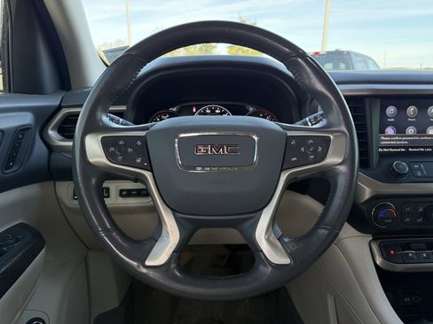 Used 2021 GMC Acadia Denali w/ Denali Technology Package image 14