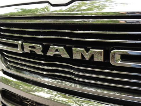 Used 2020 RAM 1500 Laramie AWD/4WD image 42