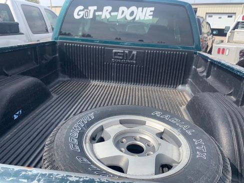 Used 1997 GMC Sierra 1500 SL w/ Image Max Pkg image 4