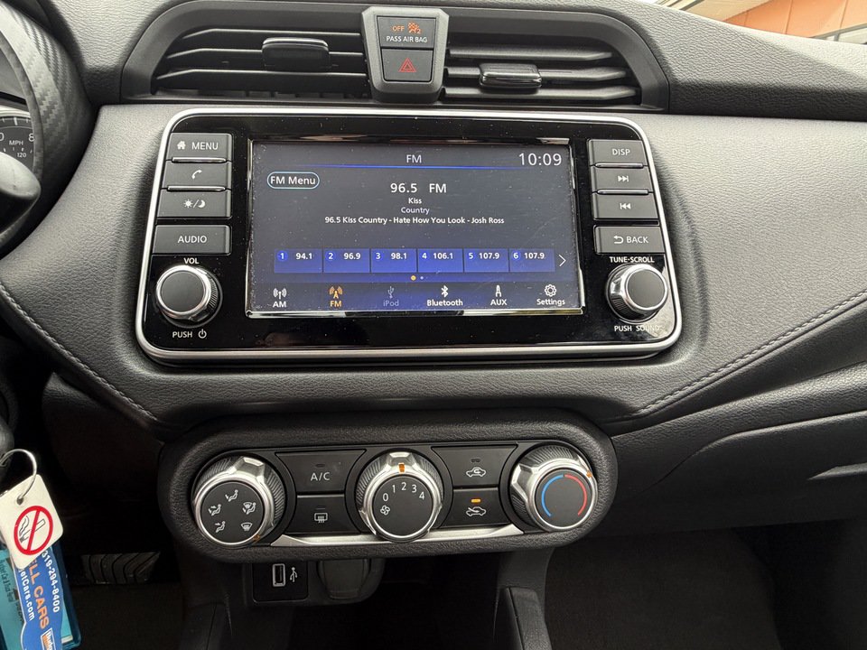Used 2025 Nissan Versa S w/ Electronics Package FWD image 15