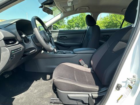 New 2025 Nissan Sentra S image 9