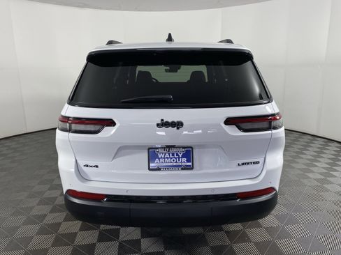 New 2025 Jeep Grand Cherokee L Limited w/ Black Appearance Package image 9