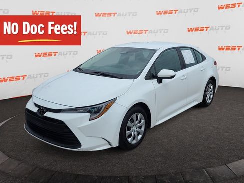 Used 2024 Toyota Corolla LE FWD image 1