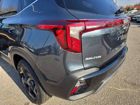 New 2026 Kia Seltos EX w/ EX Sunroof Package image 35